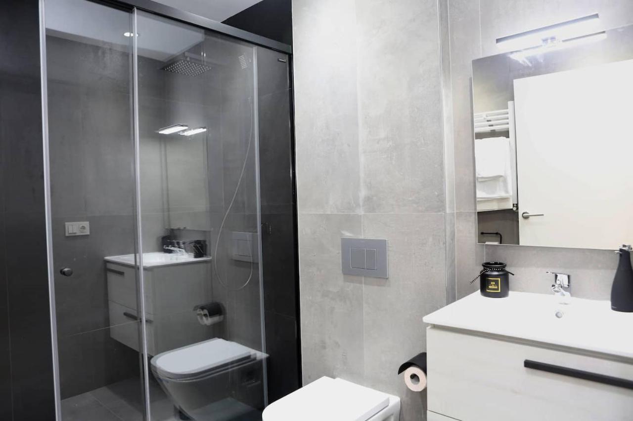 ビルバオPiso Reformado A 2 Min Del Casco Viejo Con Garaje Gratisアパートメント エクステリア 写真