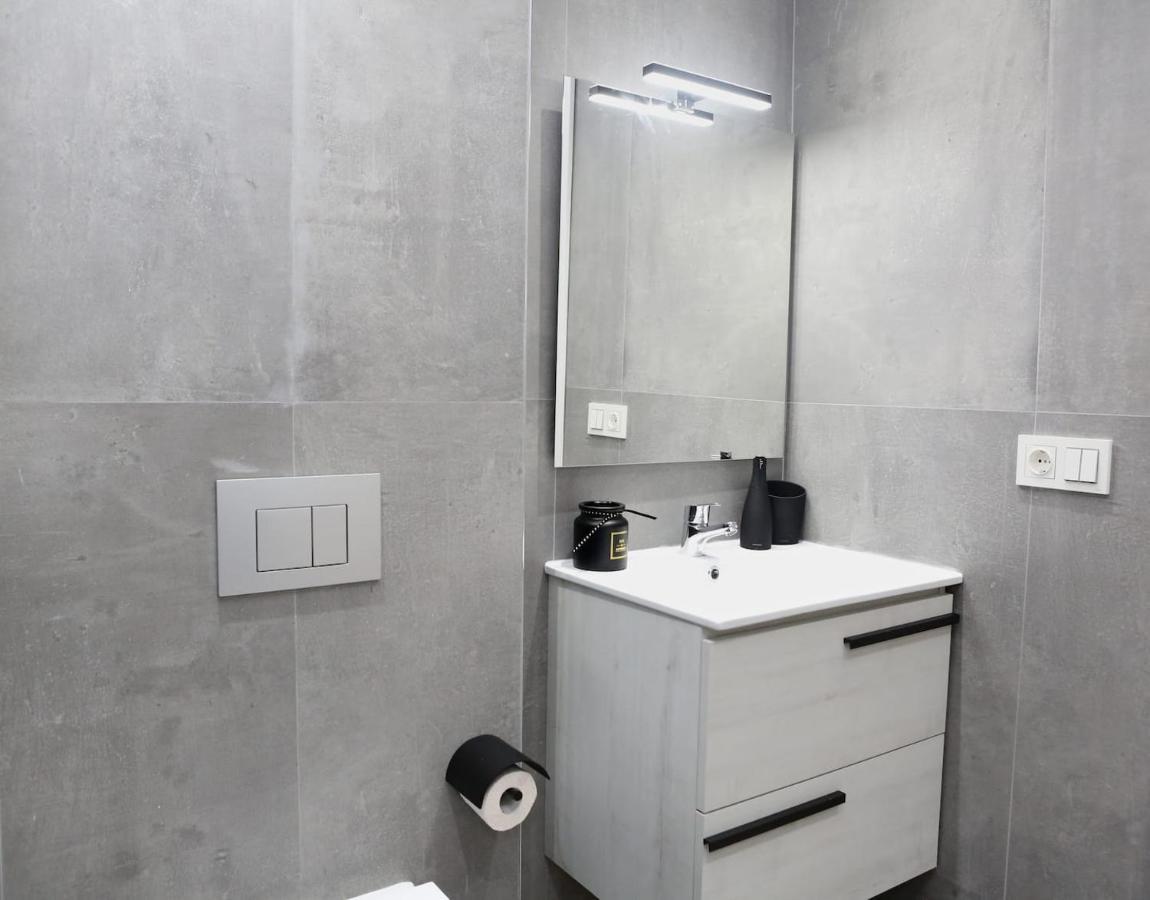 ビルバオPiso Reformado A 2 Min Del Casco Viejo Con Garaje Gratisアパートメント エクステリア 写真